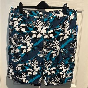 NWT Men Under Armour size 38 Board Shorts